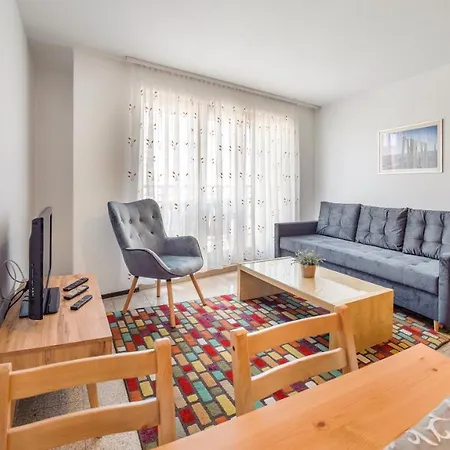 Sun & Snow, Marea Apartment